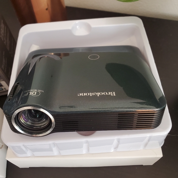 Sold Brookstone Pocket Projector Pro 20 